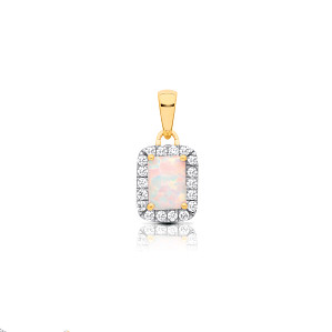 9ct Y/G CZ Cluster Pendant With  Opal Stone Centre